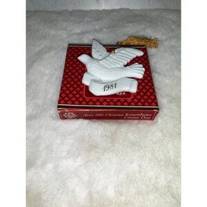 Vintage  Avon Christmas Remembrance Ceramic Dove Hanging Ornament 1981